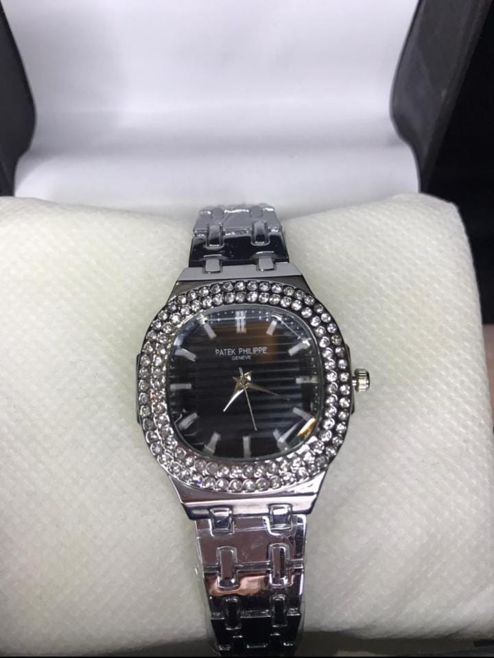 Patek Philippe Geneve Ladies Watch