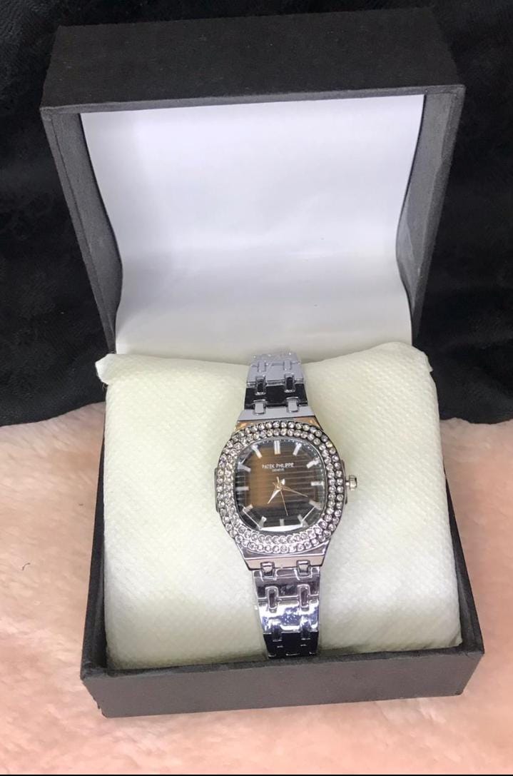 Patek Philippe Geneve Ladies Watch